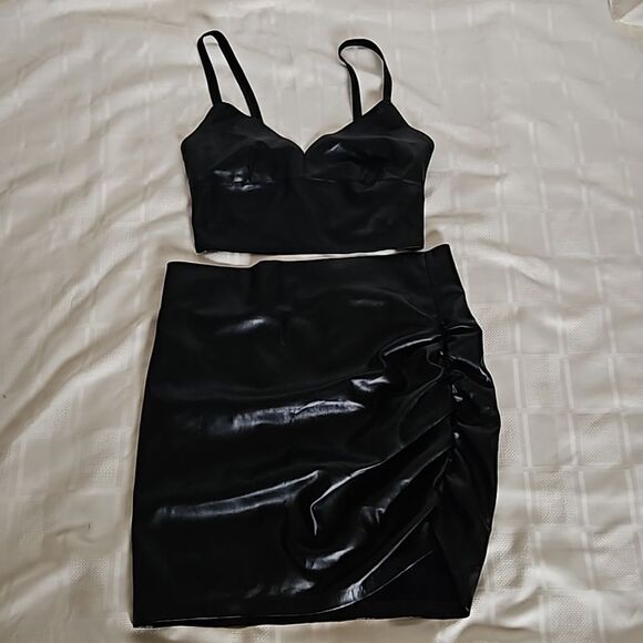 Zara Women's Faux Leather 2-Piece Crop Top & Side Ruffled Mini Skirt Black M/L - Picture 14 of 16